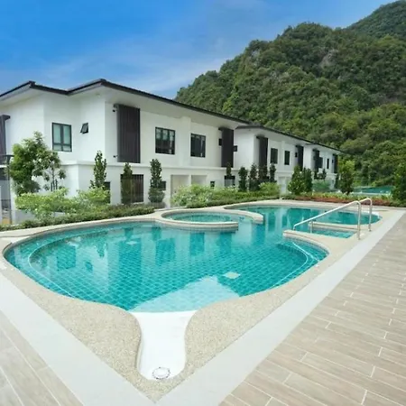 Hotspring 3 Room Suite With Theme Park View Sunway Onsen 8 To 10 Pax Ipoh Exterior photo
