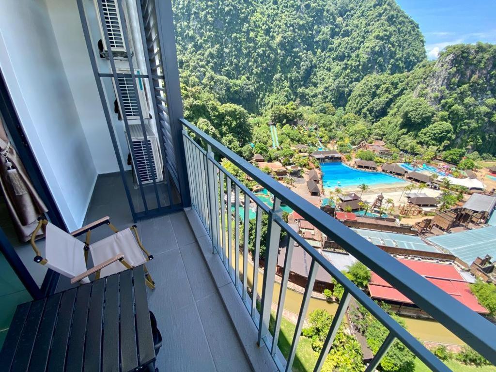 Hotspring 3 With Theme Park View Sunway Onsen 8 To 10 Pax *